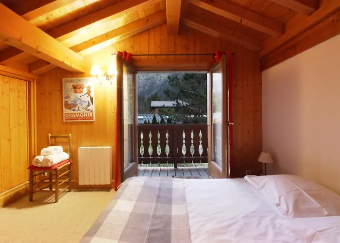 Ancelles - Les Praz - Golf - Vue Mont-blanc - Randonnees Chalet Chamonix