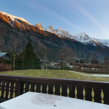 Ancelles - Les Praz - Golf - Vue Mont-blanc - Randonnees 霞慕尼